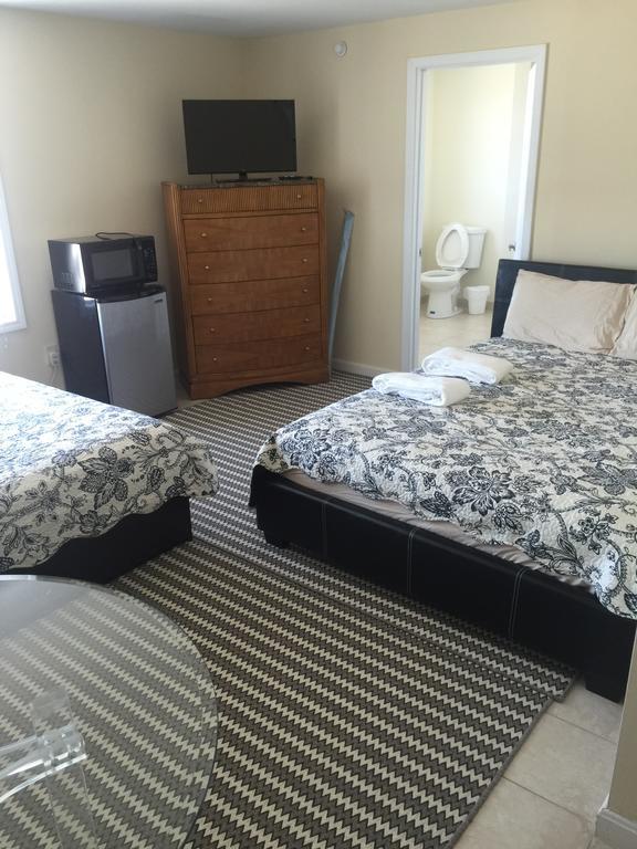 Misquamicut Beach Front Inn 웨스털리 외부 사진