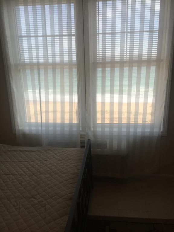 Misquamicut Beach Front Inn 웨스털리 외부 사진