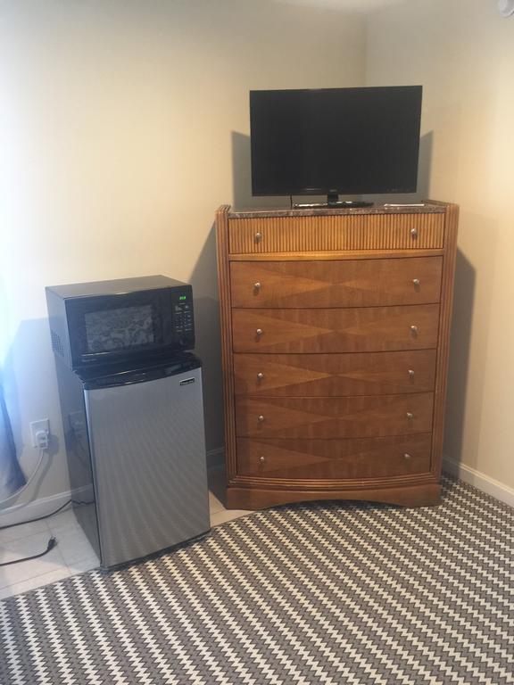 Misquamicut Beach Front Inn 웨스털리 외부 사진