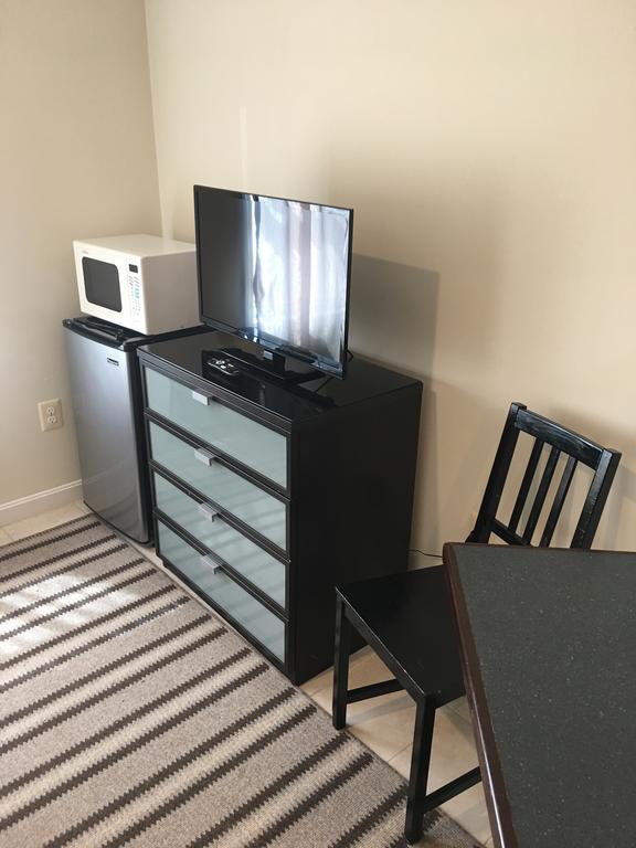 Misquamicut Beach Front Inn 웨스털리 외부 사진