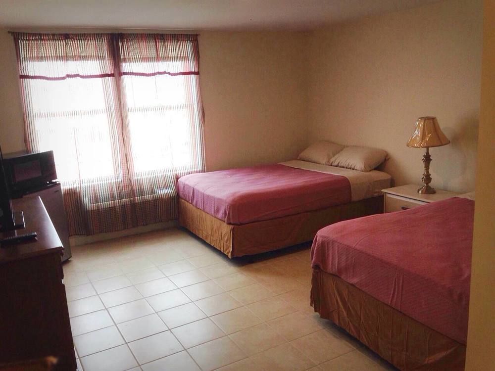 Misquamicut Beach Front Inn 웨스털리 외부 사진