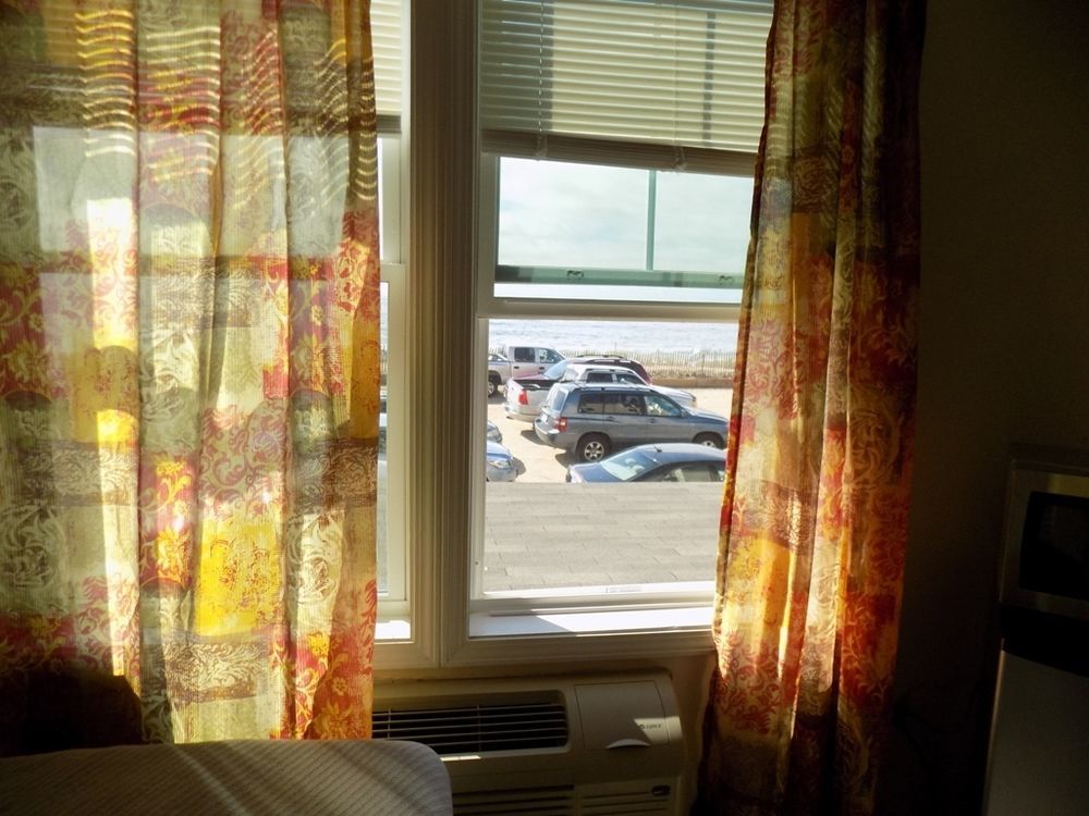 Misquamicut Beach Front Inn 웨스털리 외부 사진