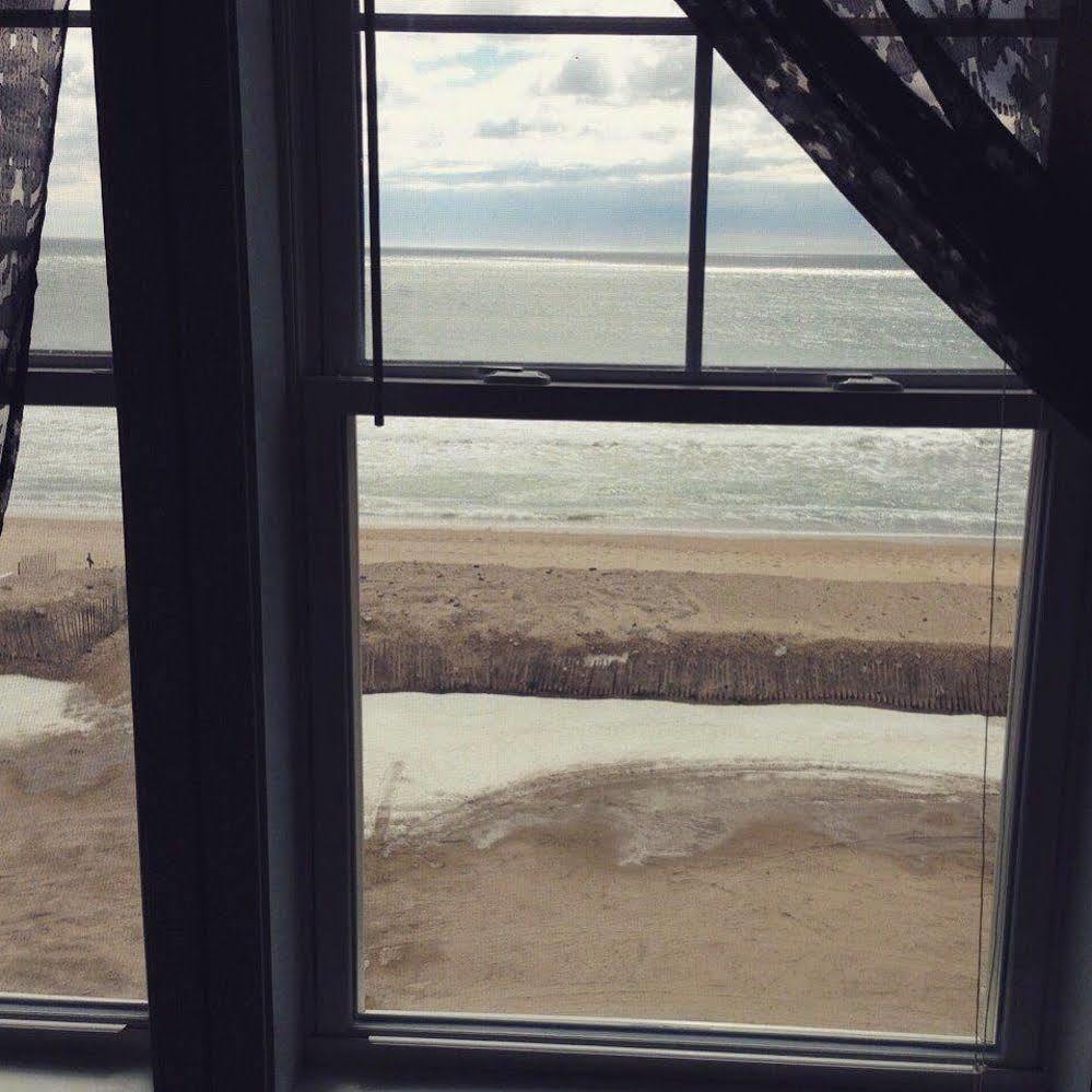 Misquamicut Beach Front Inn 웨스털리 외부 사진